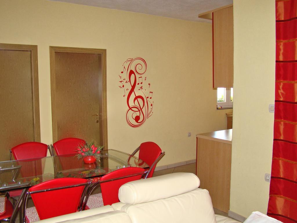 Apartments Buturic 살리 객실 사진
